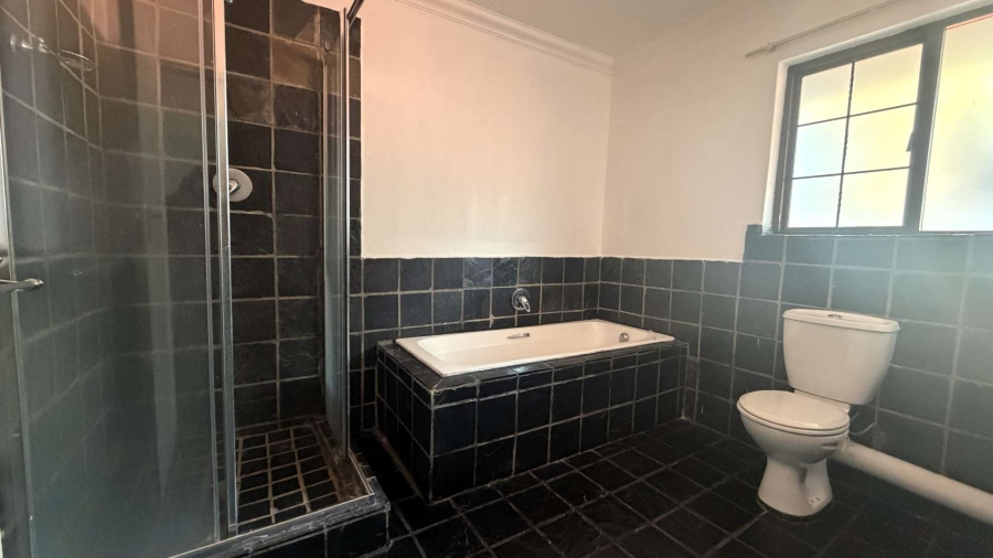 1 Bedroom Property for Sale in Erand Gardens Gauteng