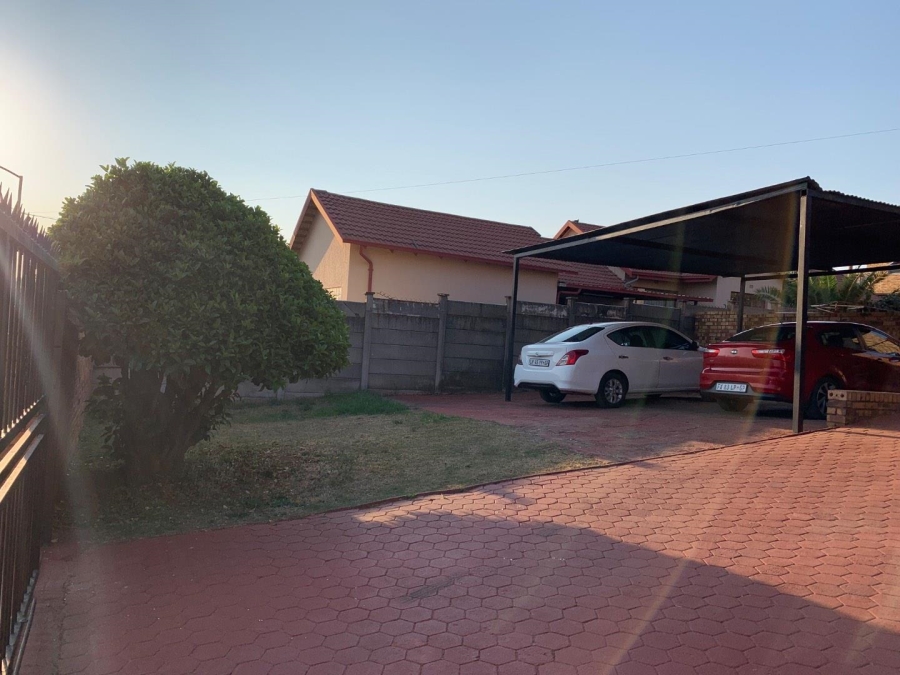 3 Bedroom Property for Sale in Witpoortjie Gauteng