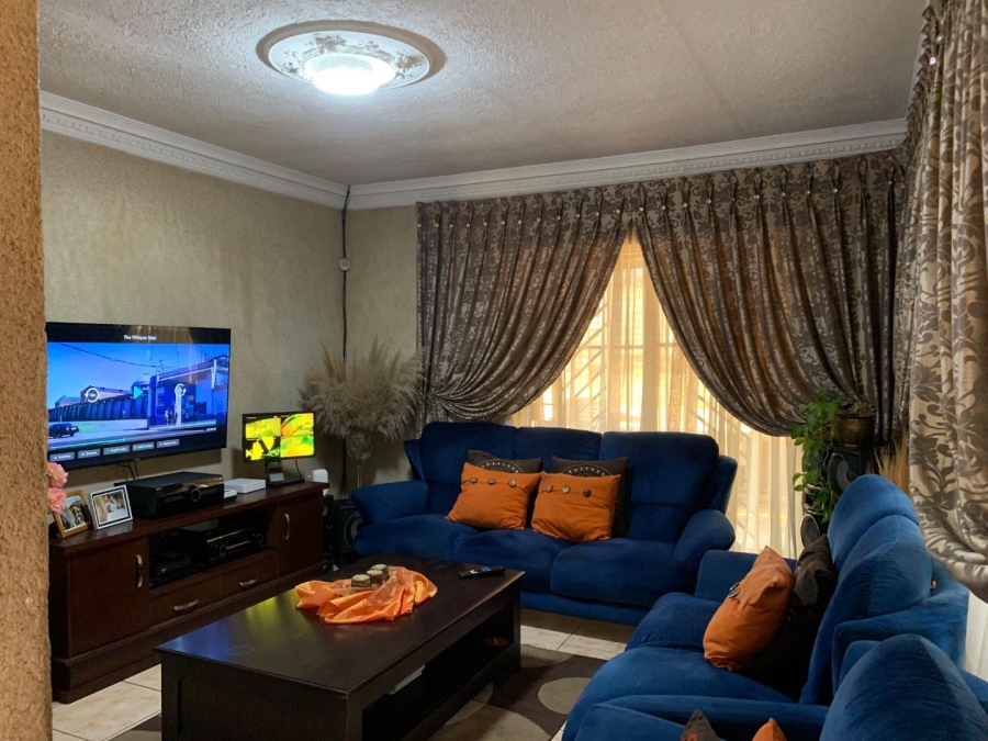3 Bedroom Property for Sale in Witpoortjie Gauteng