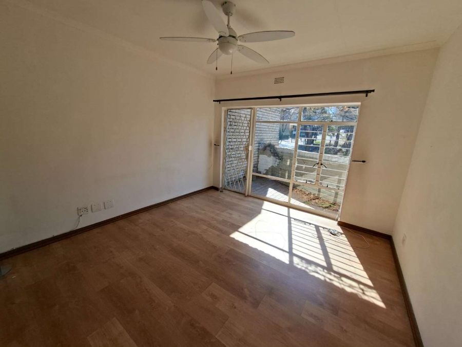 To Let 3 Bedroom Property for Rent in Victory Park Gauteng
