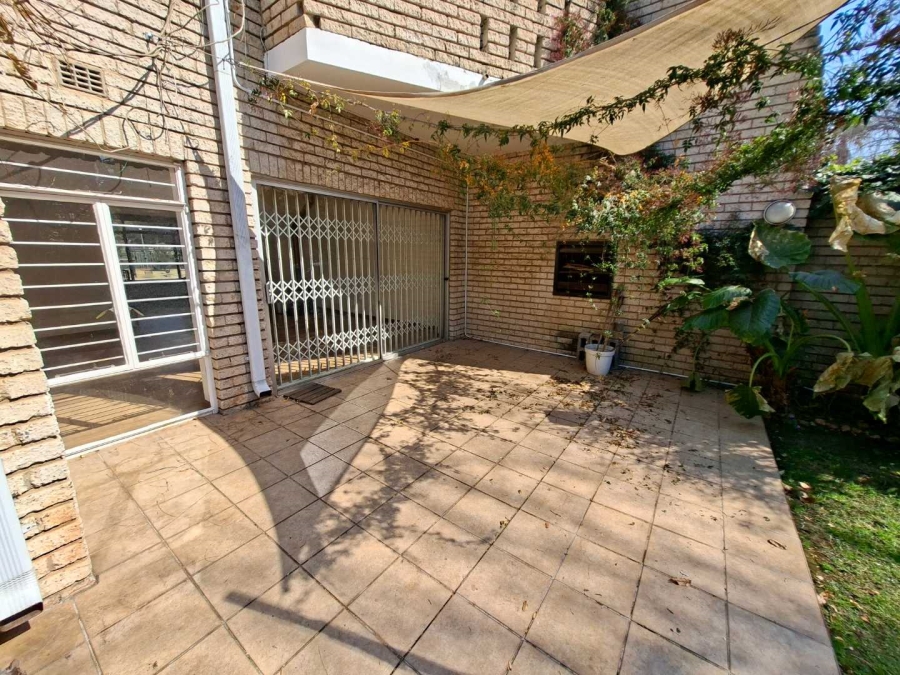 To Let 3 Bedroom Property for Rent in Victory Park Gauteng