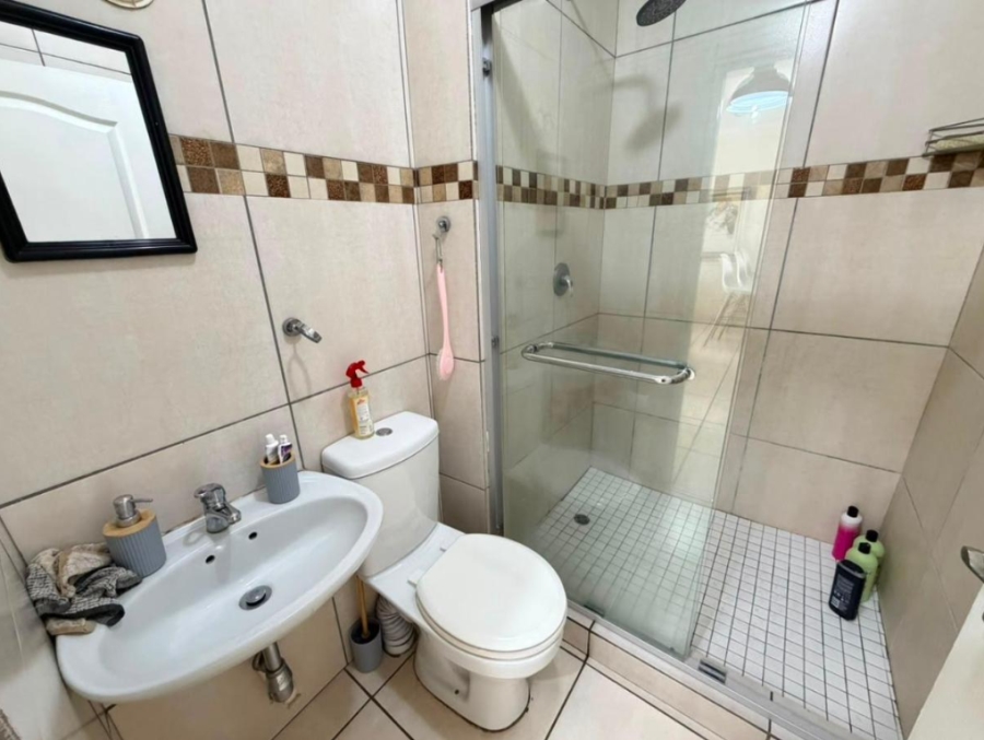 2 Bedroom Property for Sale in Mayberry Park Gauteng