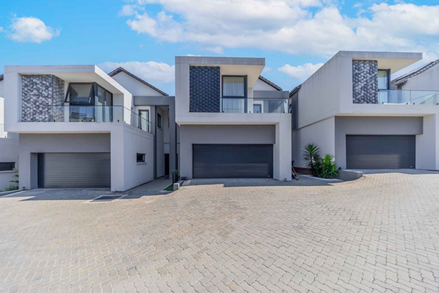 3 Bedroom Property for Sale in Bryanston Gauteng
