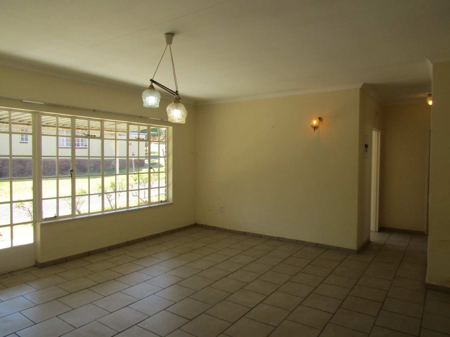 2 Bedroom Property for Sale in Helderkruin Gauteng