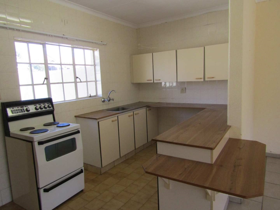 2 Bedroom Property for Sale in Helderkruin Gauteng