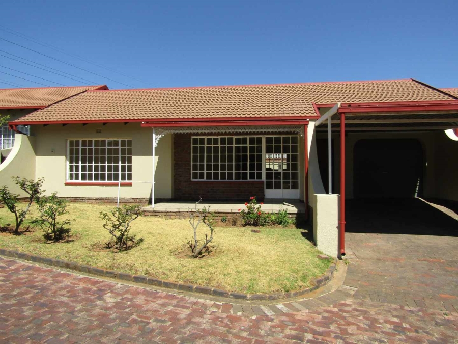 2 Bedroom Property for Sale in Helderkruin Gauteng