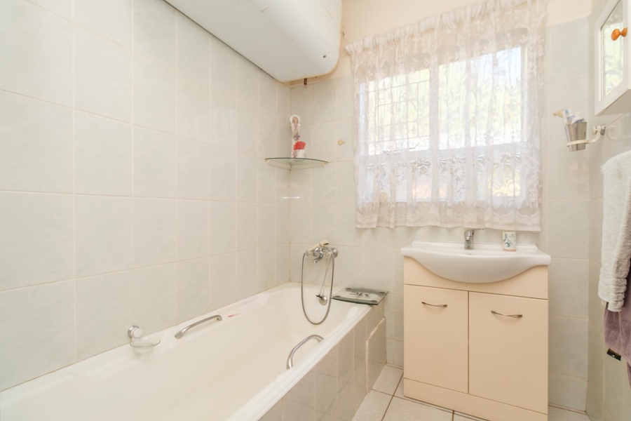 3 Bedroom Property for Sale in Lyttelton Manor Gauteng