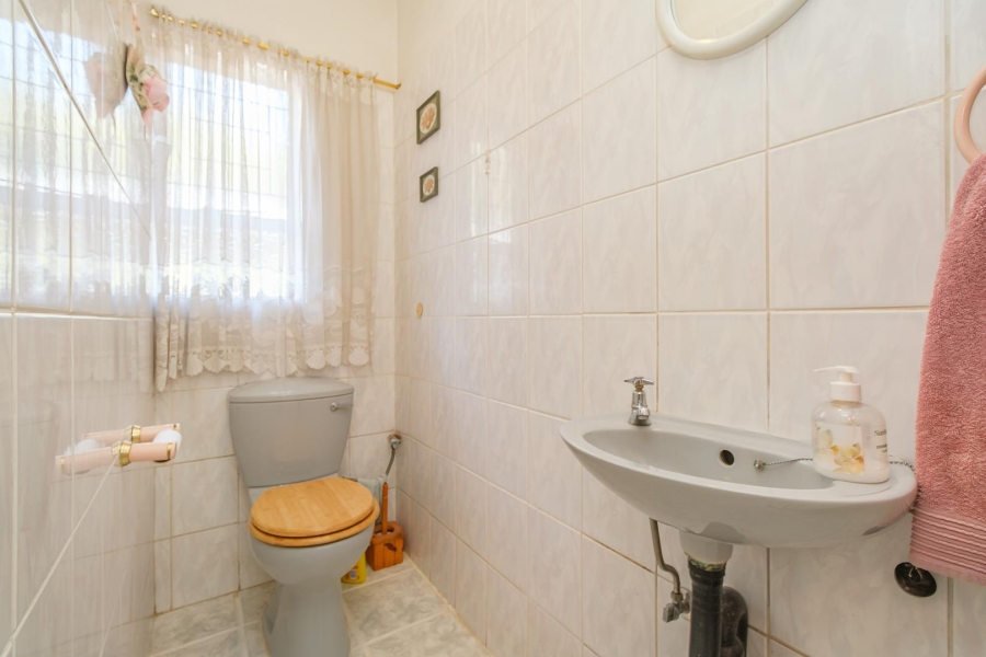 3 Bedroom Property for Sale in Lyttelton Manor Gauteng