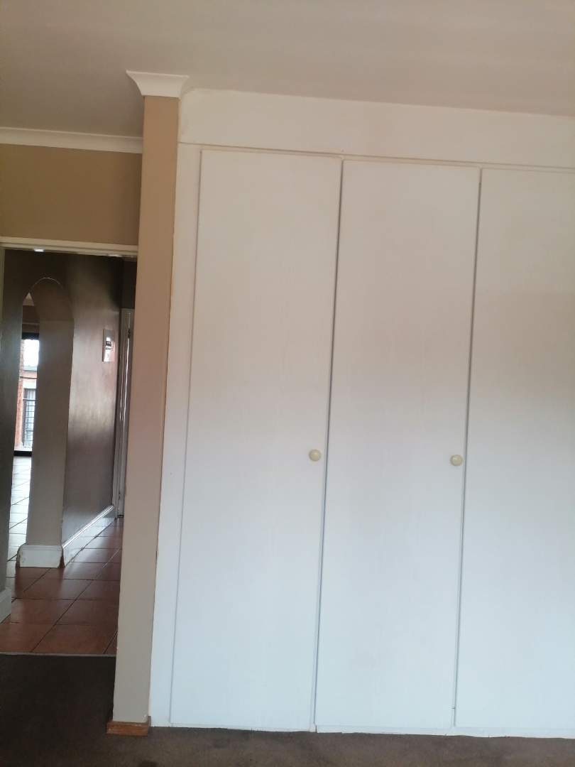 To Let 2 Bedroom Property for Rent in Auckland Park Gauteng