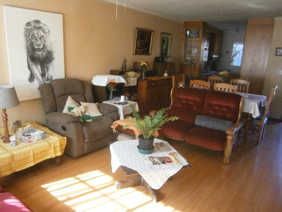 2 Bedroom Property for Sale in Albertsdal Gauteng