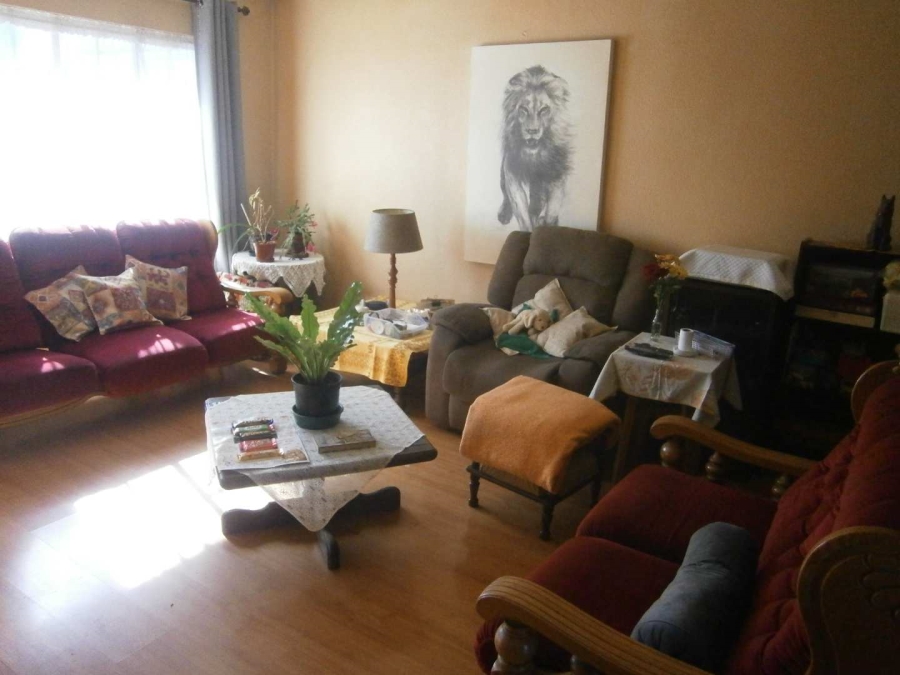 2 Bedroom Property for Sale in Albertsdal Gauteng