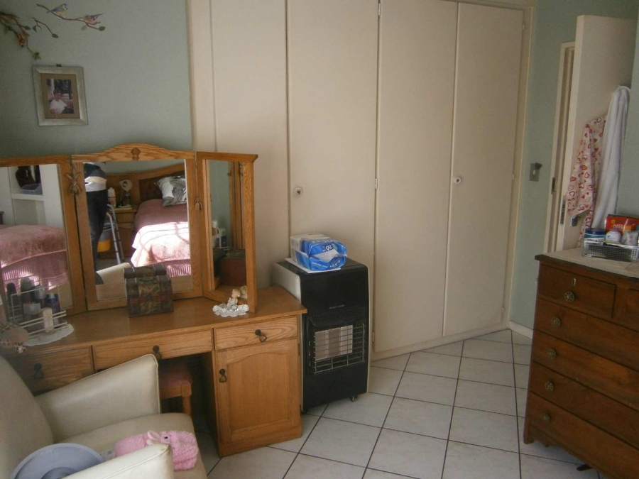2 Bedroom Property for Sale in Albertsdal Gauteng