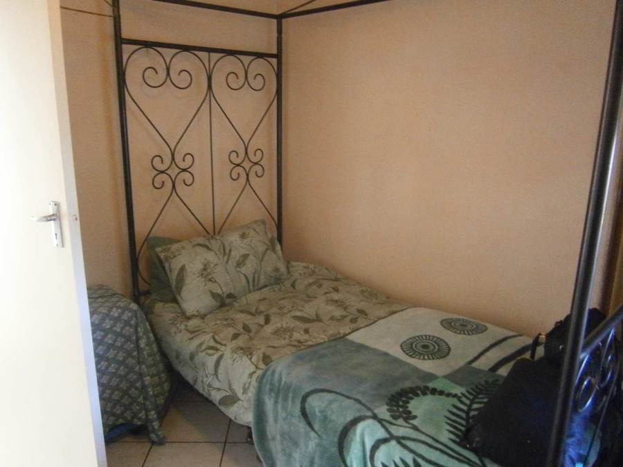 2 Bedroom Property for Sale in Albertsdal Gauteng