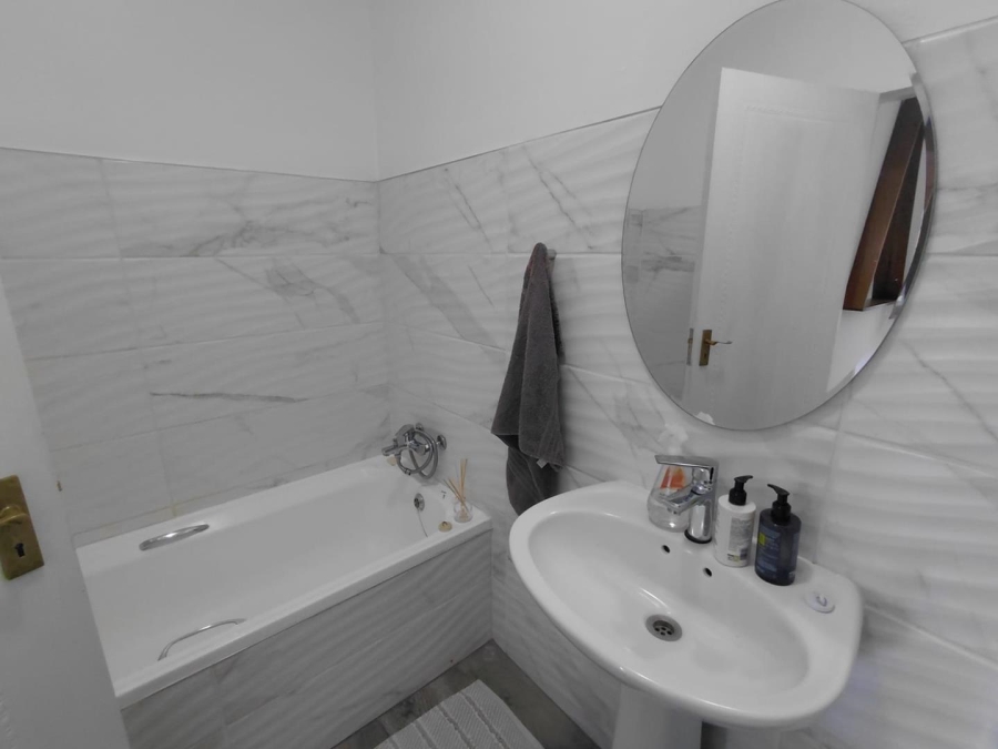 To Let 2 Bedroom Property for Rent in Dainfern Gauteng