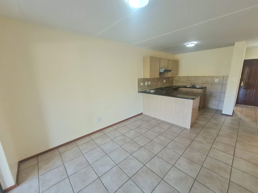 To Let 2 Bedroom Property for Rent in Noordhang Gauteng