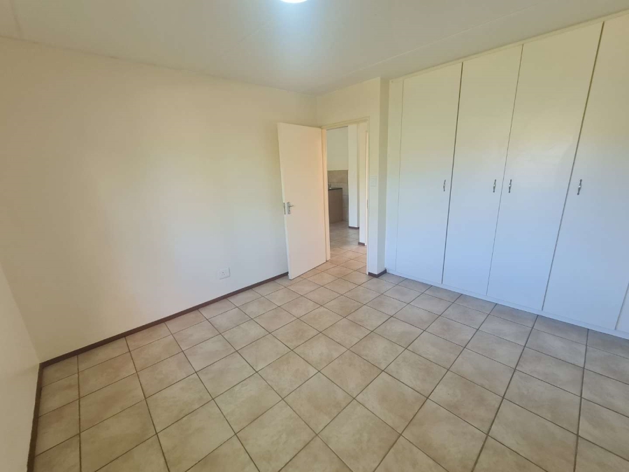 To Let 2 Bedroom Property for Rent in Noordhang Gauteng