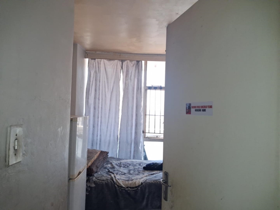 2 Bedroom Property for Sale in Hillbrow Gauteng