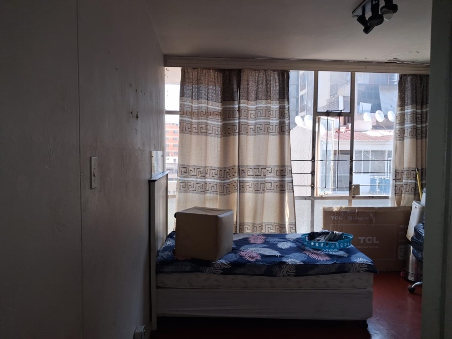 2 Bedroom Property for Sale in Hillbrow Gauteng