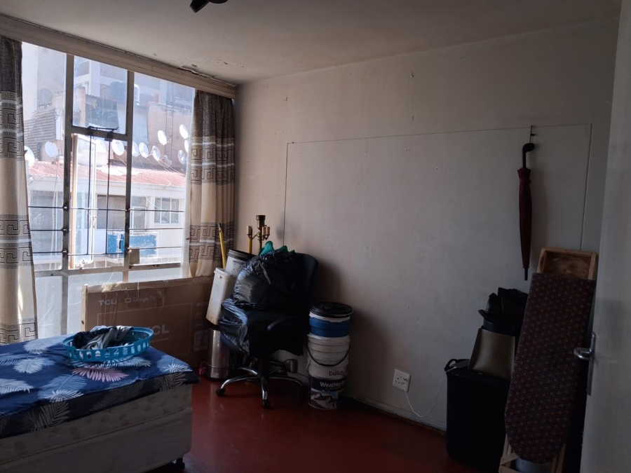 2 Bedroom Property for Sale in Hillbrow Gauteng