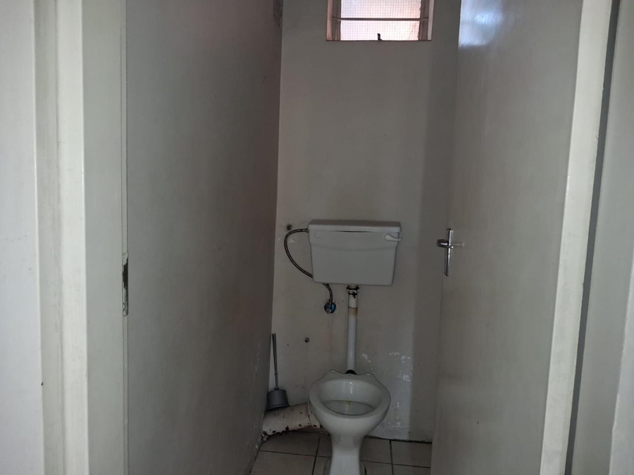 2 Bedroom Property for Sale in Hillbrow Gauteng