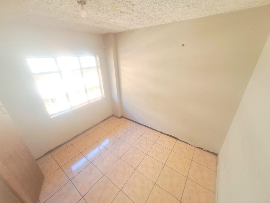 To Let 2 Bedroom Property for Rent in Silverton Gauteng