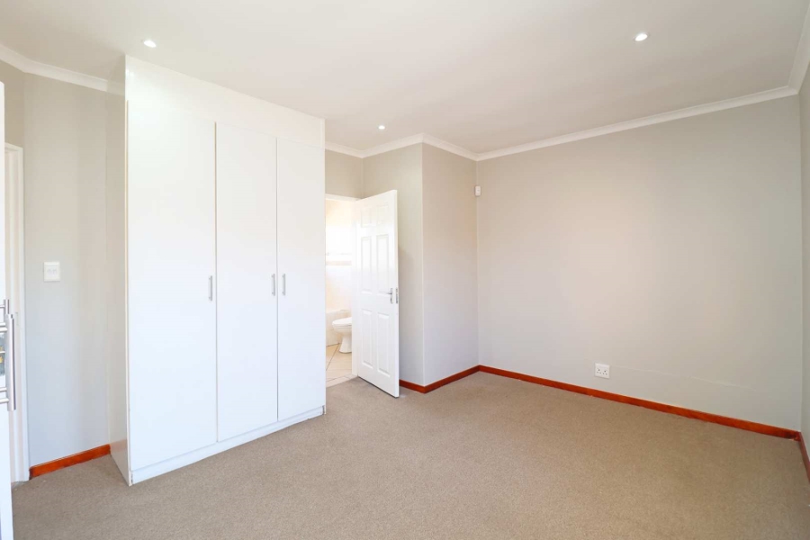 3 Bedroom Property for Sale in Greenhills Gauteng
