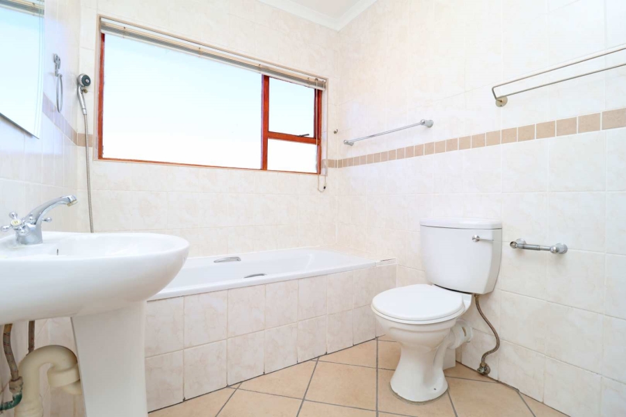 3 Bedroom Property for Sale in Greenhills Gauteng