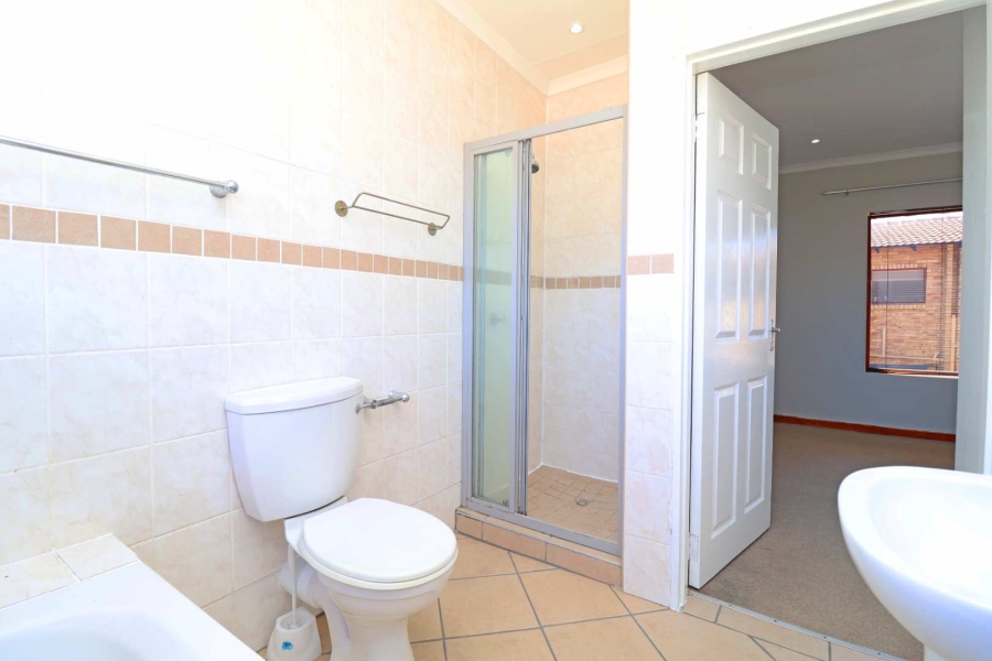 3 Bedroom Property for Sale in Greenhills Gauteng