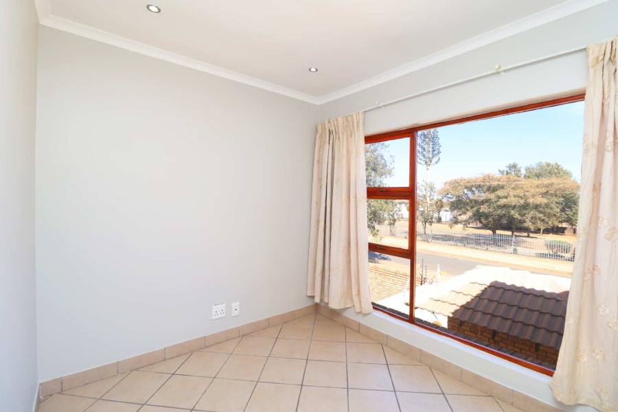 3 Bedroom Property for Sale in Greenhills Gauteng