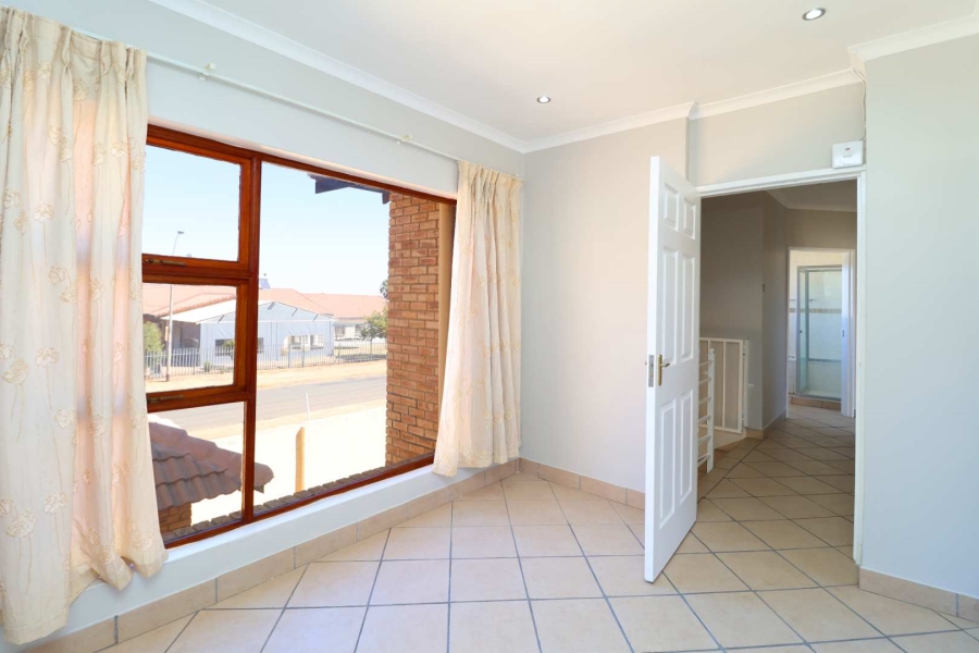 3 Bedroom Property for Sale in Greenhills Gauteng