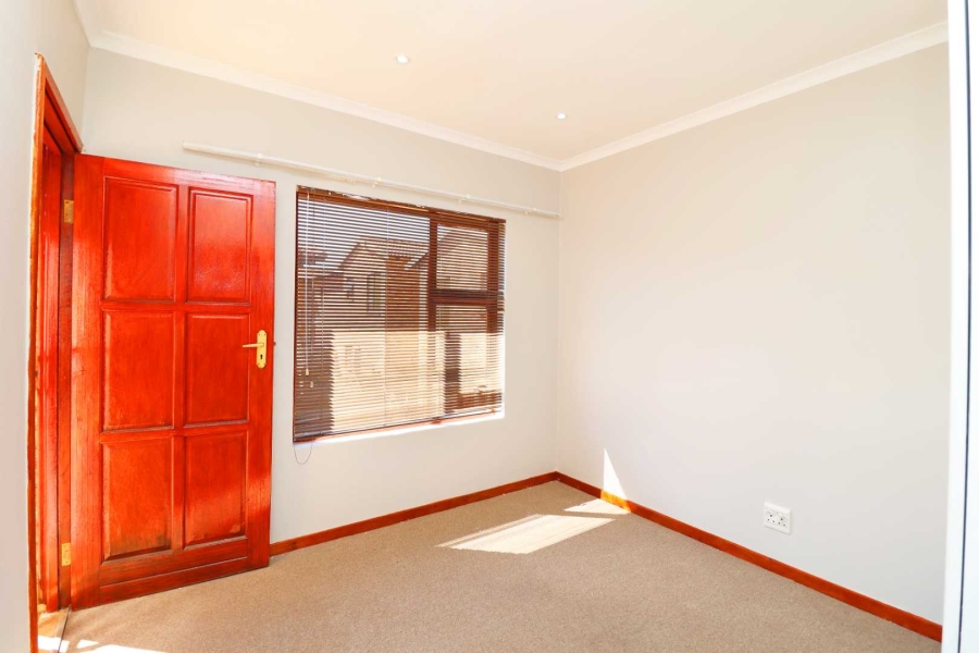 3 Bedroom Property for Sale in Greenhills Gauteng