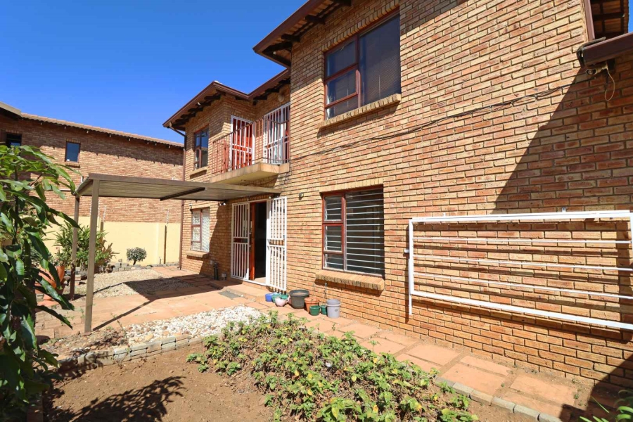 3 Bedroom Property for Sale in Greenhills Gauteng