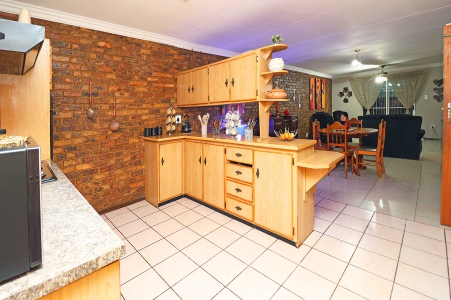 3 Bedroom Property for Sale in Homelake Gauteng