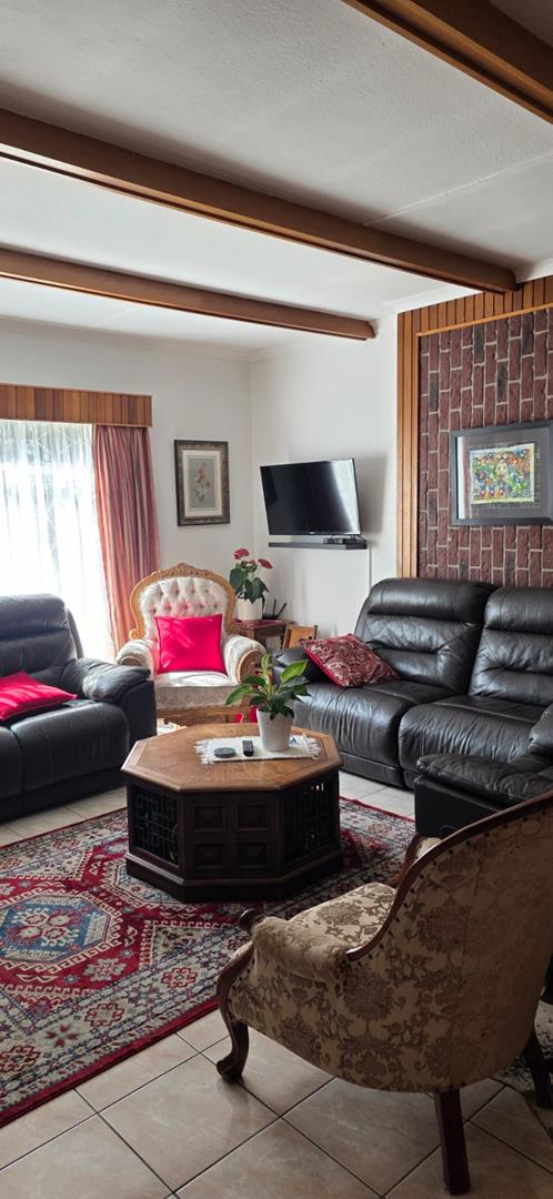 3 Bedroom Property for Sale in Nimrod Park Gauteng