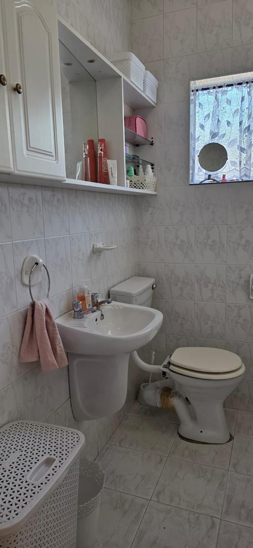 3 Bedroom Property for Sale in Nimrod Park Gauteng