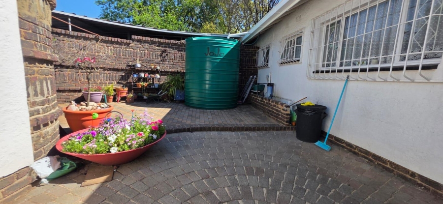3 Bedroom Property for Sale in Nimrod Park Gauteng