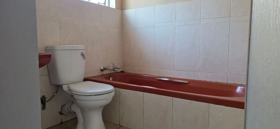 3 Bedroom Property for Sale in Nimrod Park Gauteng