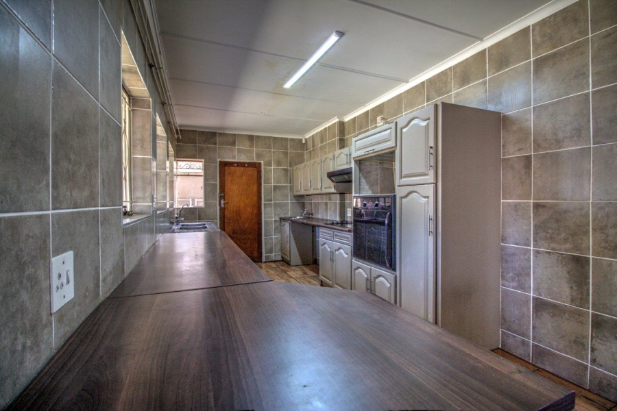 3 Bedroom Property for Sale in Glen Marais Gauteng