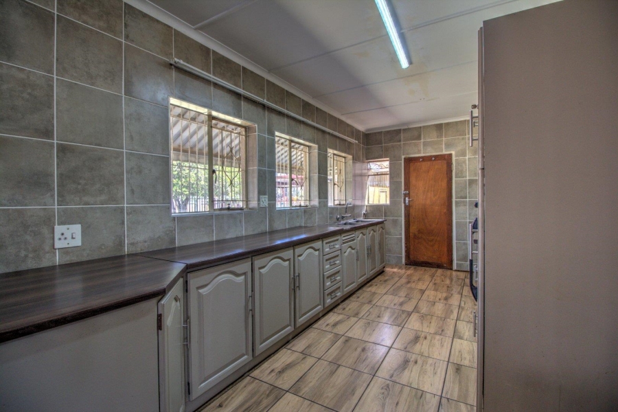 3 Bedroom Property for Sale in Glen Marais Gauteng