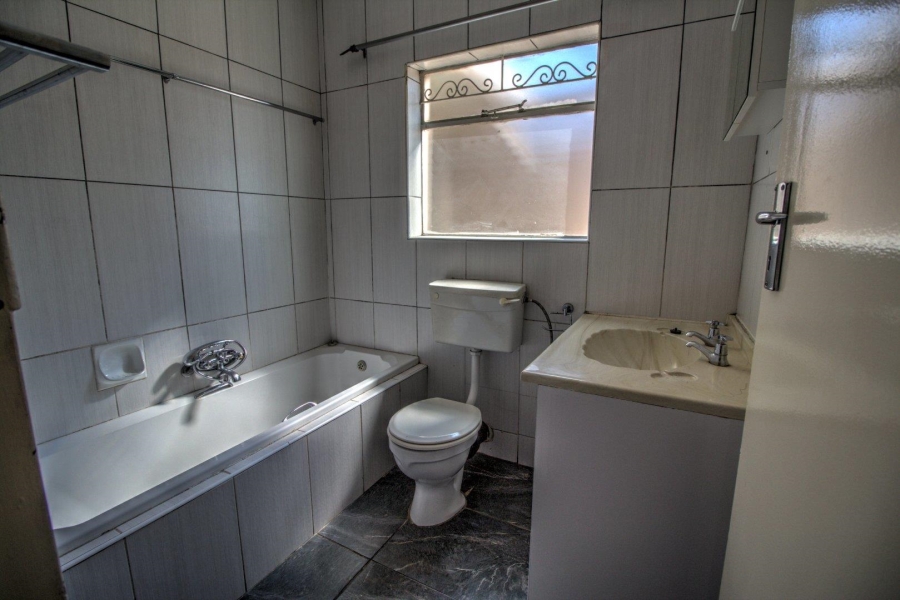 3 Bedroom Property for Sale in Glen Marais Gauteng