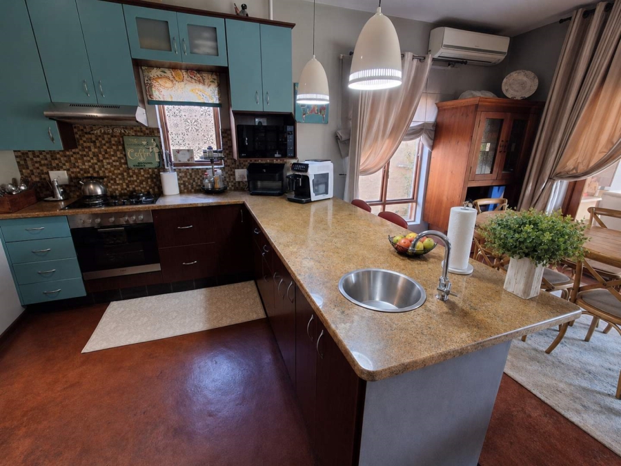4 Bedroom Property for Sale in Hennopspark Gauteng