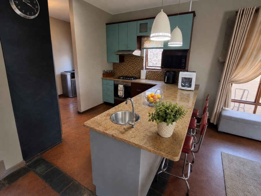 4 Bedroom Property for Sale in Hennopspark Gauteng