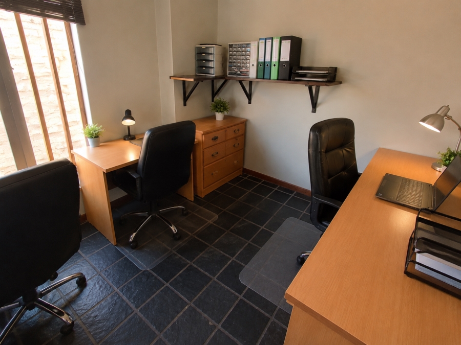 4 Bedroom Property for Sale in Hennopspark Gauteng