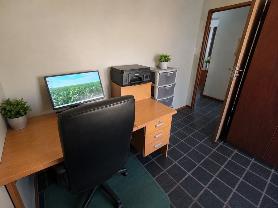 4 Bedroom Property for Sale in Hennopspark Gauteng