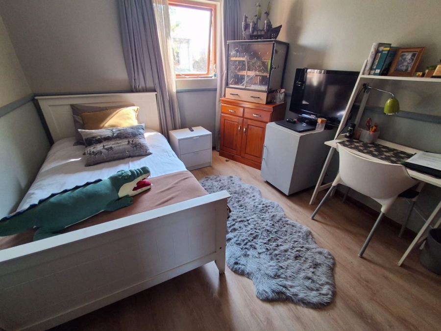 4 Bedroom Property for Sale in Hennopspark Gauteng
