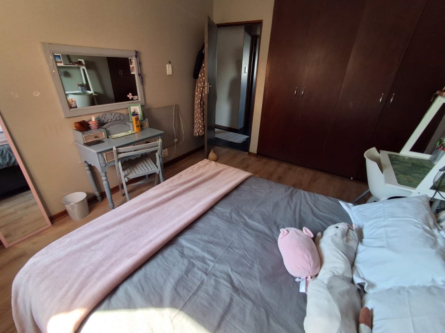 4 Bedroom Property for Sale in Hennopspark Gauteng