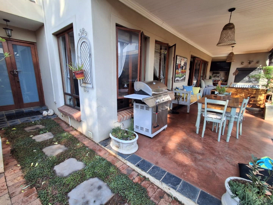 4 Bedroom Property for Sale in Hennopspark Gauteng