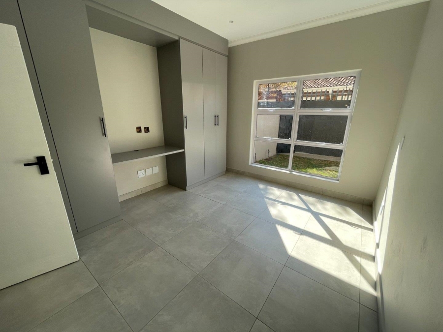 To Let 2 Bedroom Property for Rent in Brooklyn Gauteng