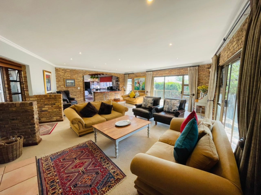 3 Bedroom Property for Sale in Glenvista Gauteng