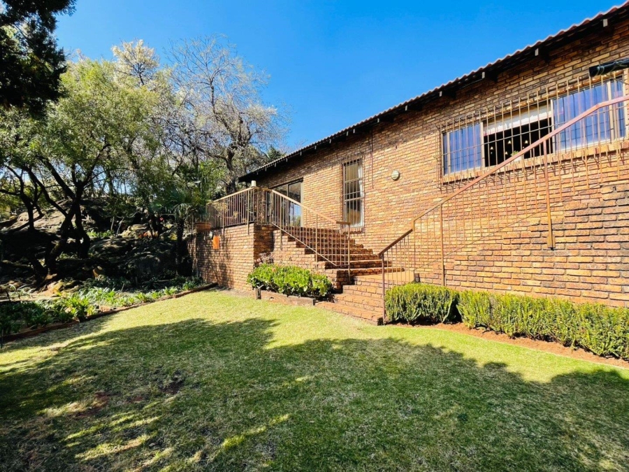 3 Bedroom Property for Sale in Glenvista Gauteng